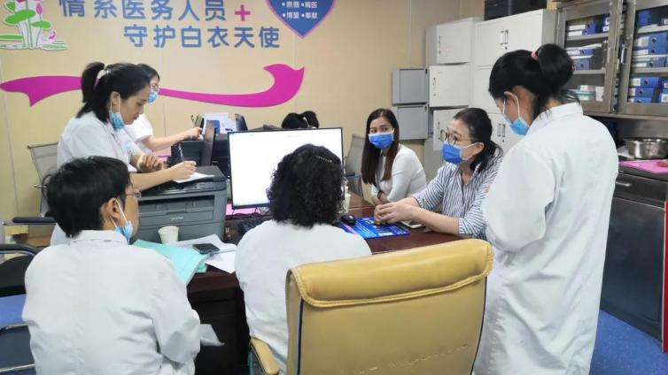 广州天河区妇幼保健院专家到毕节七星关区 开展义诊